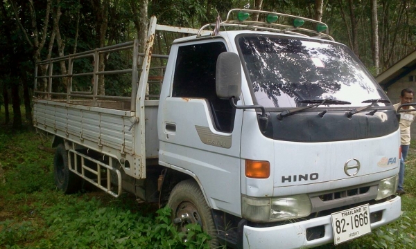 6ล้อ้HINO DUTRO BU141-9001583.....115แรง กระบะคาโก้มีรั้วเสริม สภาพสวย เล่มพร้อม.. 6ล้อ้HINO DUTRO BU141-9001583.....115แรง กระบะคาโก้มีรั้วเสริม สภาพสวย เล่มพร้อม..
