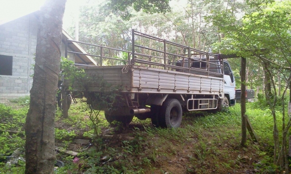 6ล้อ้HINO DUTRO BU141-9001583.....115แรง กระบะคาโก้มีรั้วเสริม สภาพสวย เล่มพร้อม.. 6ล้อ้HINO DUTRO BU141-9001583.....115แรง กระบะคาโก้มีรั้วเสริม สภาพสวย เล่มพร้อม..
