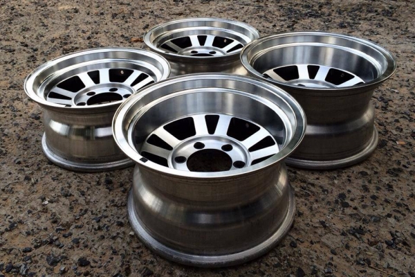 ล้อ AMERICAN RACING 15" F7"-8 R8.5"-27 6/139.7 ลึกๆ หล่อๆ