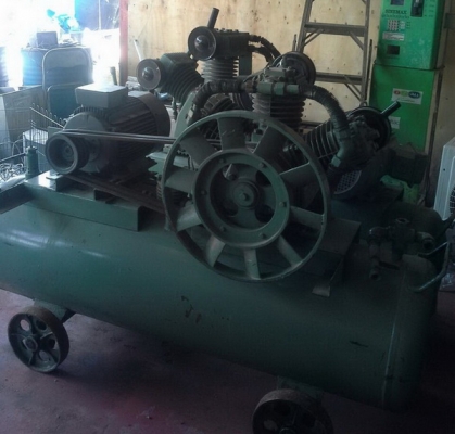 ขาย ปั๊มลม จำนวน 6 ตัว ขนาด 25 แรง เหมาราคา ตัวละ 35,000 บาท แยกราคาตัวละ 40,000 บาท ติดต่อ เล็ก 086-3237681 ขาย ปั๊มลม จำนวน 6 ตัว ขนาด 25 แรง เหมาราคา ตัวละ 35,000 บาท แยกราคาตัวละ 40,000 บาท ติดต่อ เล็ก 086-3237681