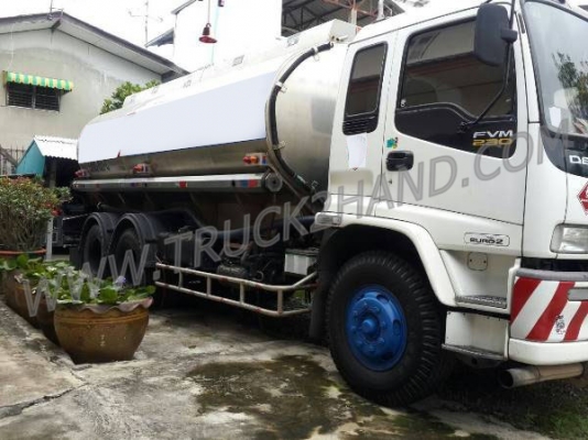รถบรรทุกน้ำมัน 10 ล้อ ISUZU  รุ่น FVM32N2  230 แรงม้า เพลาเดียว