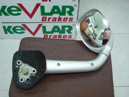 งวงช้างใส่คอมมูเตอร์