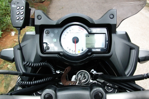 ขาย Kawasaki Versys 650 ปี 2012  Book Service เอกสารพร้อมโอน