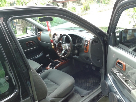 ขายรถกระบะเชฟcololadoเครื่องคอมเมอเรล2.5 ปี 2006 ราคา 229000 บ สภาพสวย