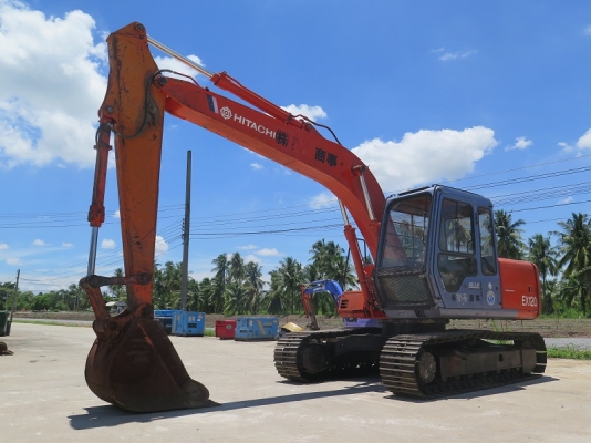ขายรถแบคโฮล รถขุด HITACHI EX120-2 มือสอง นำเข้าเอง จากญี่ปุ่นแท้ๆ
