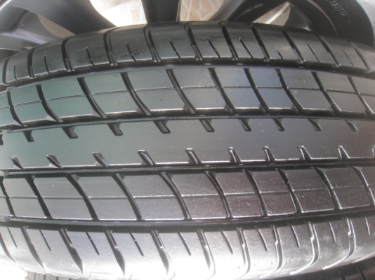 ขายล้อแม็ก vios 12 ก้านรมดำ 15" พร้อมยางปี12 สนใจติดต่อเล็กคลองสามครับ 081-3747940 ขายล้อแม็ก vios 12 ก้านรมดำ 15" พร้อมยางปี12 สนใจติดต่อเล็กคลองสามครับ 081-3747940