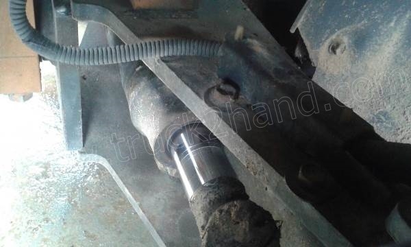 รถโฟล์คลิฟท์ ยี่ห้อ TOYOTA เสายกสูง 3 เมตร ยกได้ 1 ตัน เชื้อเพลิงเบนซิน