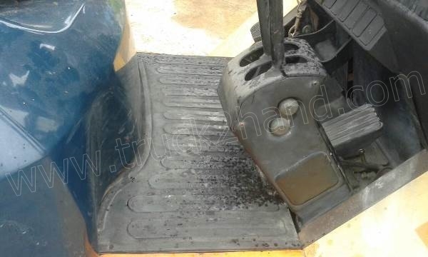 รถโฟล์คลิฟท์ ยี่ห้อ TOYOTA เสายกสูง 3 เมตร ยกได้ 1 ตัน เชื้อเพลิงเบนซิน