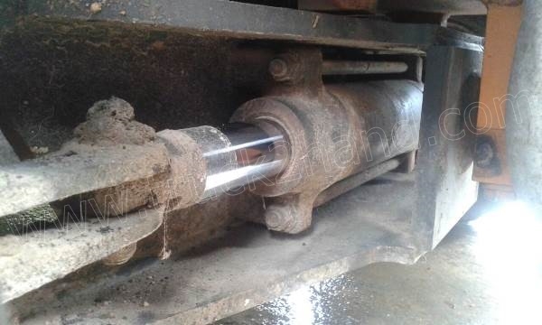 รถโฟล์คลิฟท์ ยี่ห้อ TOYOTA เสายกสูง 3 เมตร ยกได้ 1 ตัน เชื้อเพลิงเบนซิน