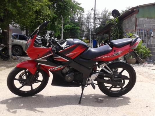 CBR 150R ราคา 27000 บาท โทร 084-6937668 ทรัพย์ CBR 150R ราคา 27000 บาท โทร 084-6937668 ทรัพย์