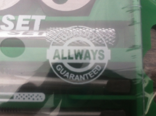 ชุดทำเกลี่ยวครบชุดอบ่างละ 5 ดอก พร้อมด้าม มีขนาด M6 -M12 ของใหม่เก่าเก็บ