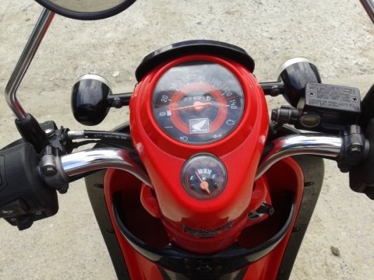 Scoopy i ราคา 22000 บาท โทร 089-8859869 เดช