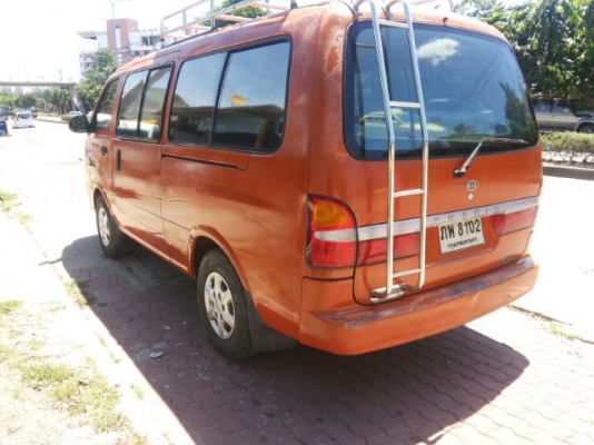 รถตู้ เกีย ปี 2006 มือเดียว ทะเบียนพร้อม ( ขายถูก)