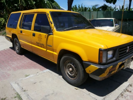 รถแวน MITSU 5 ประตู มือเดียว ทะเบียนพร้อม ( ขายถูก) รถแวน MITSU 5 ประตู มือเดียว ทะเบียนพร้อม ( ขายถูก)