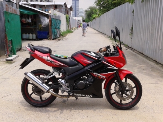 CBR 150R ราคา 28000 บาท โทร 089-8859869 เดช CBR 150R ราคา 28000 บาท โทร 089-8859869 เดช