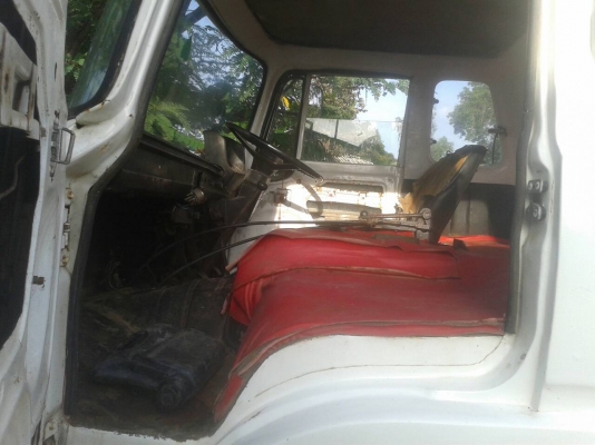 ขายด่วน HINO KL 135 Hp ดั้มดินทะเบียน ม.79