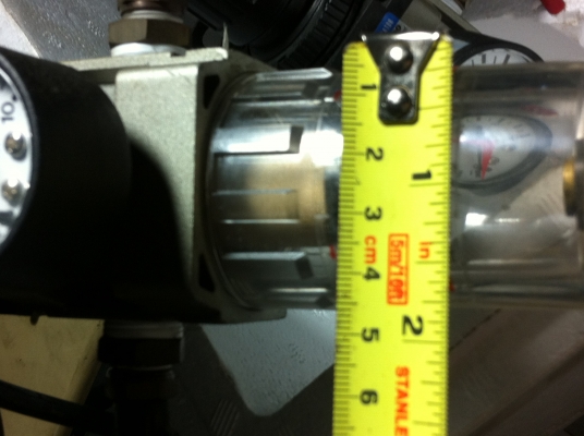 ชุดตัวปรับตั้งแรงดันลม พร้อมกับตัวดักน้ำ ยี่ห้อ TAW ปรับตั้งแรงดันได้ 0.5- 8.5 kgf/cm2 กระเป๋าดักน้ำขนาดเส็นผ่าศูนย์กลาง 4.5 ซม. ชุดตัวปรับตั้งแรงดันลม พร้อมกับตัวดักน้ำ ยี่ห้อ TAW ปรับตั้งแรงดันได้ 0.5- 8.5 kgf/cm2 กระเป๋าดักน้ำขนาดเส็นผ่าศูนย์กลาง 4.5 ซม.