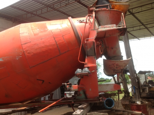 ขายโม่ปูน ผสมคอนกรีตขนาด 6 คิว ปั้มคายาบ้า