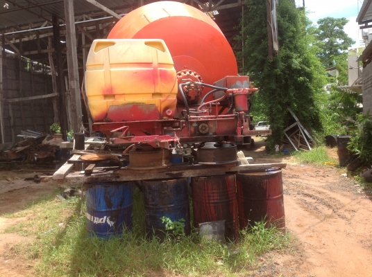 ขายโม่ปูน ผสมคอนกรีตขนาด 6 คิว ปั้มคายาบ้า