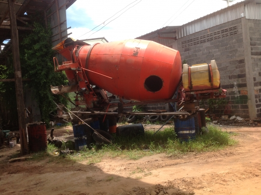 ขายโม่ปูน ผสมคอนกรีตขนาด 6 คิว ปั้มคายาบ้า