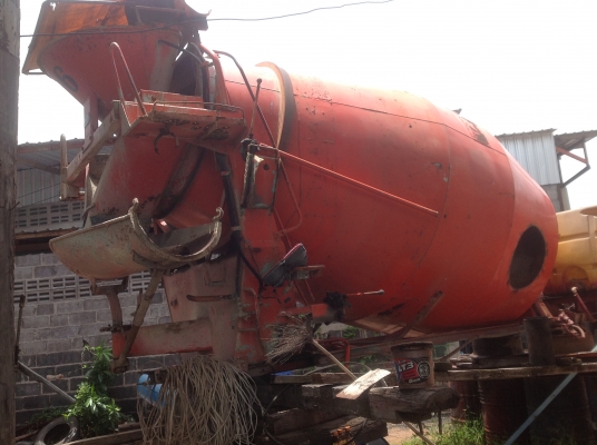 ขายโม่ปูน ผสมคอนกรีตขนาด 6 คิว ปั้มคายาบ้า