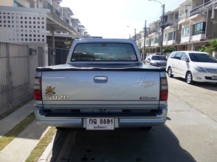 ขายรถ ISUZU 3.0 4 ประตู 4 WD รถสูงนิดๆ รถสวยมาก ขายรถ ISUZU 3.0 4 ประตู 4 WD รถสูงนิดๆ รถสวยมาก