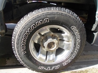 ขายรถ ISUZU 3.0  4 ประตู  4 WD  รถสูงนิดๆ รถสวยมาก