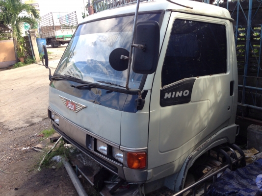 ขาย : หัวเก๋ง. Hino fc2w อุปกรณ์ครบ สภาพสวยมาก ขาย : หัวเก๋ง. Hino fc2w อุปกรณ์ครบ สภาพสวยมาก