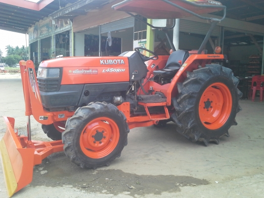 ขายแทรกเตอร์ L4508 DI ใบดันตราช้าง ผาน6 ตราช้าง โรตารี่ช้าง พร้อมเล่มทะเบียน เครื่องนิ่มๆคับ