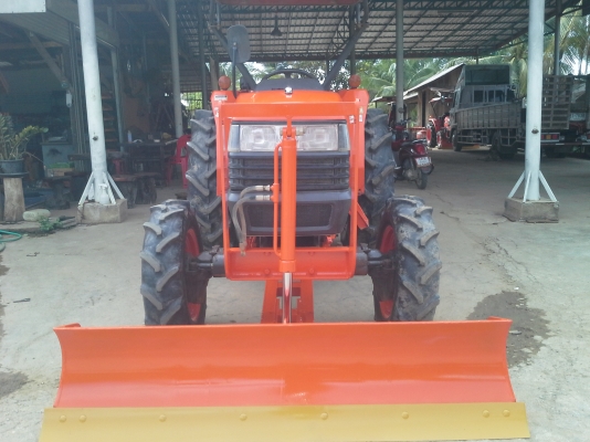 ขายแทรกเตอร์ L4508 DI ใบดันตราช้าง ผาน6 ตราช้าง โรตารี่ช้าง พร้อมเล่มทะเบียน เครื่องนิ่มๆคับ