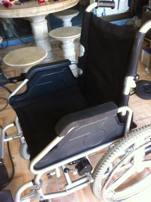 วีลแชร์ไฟฟ้าพับเก็บได้