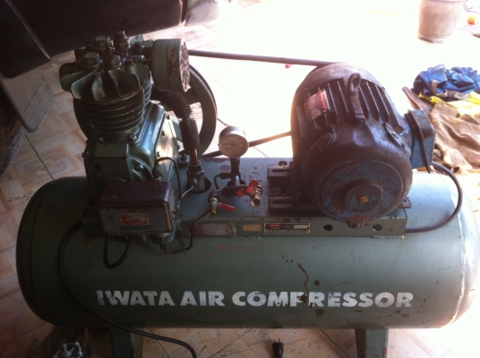 ปั๊มลม iwata มอเตอร์ถ่านมิตซู 3 แรง ไฟ 220 v