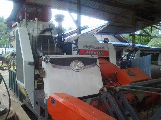 ขายรถเกี่ยวข้าว คูโบต้า DC60