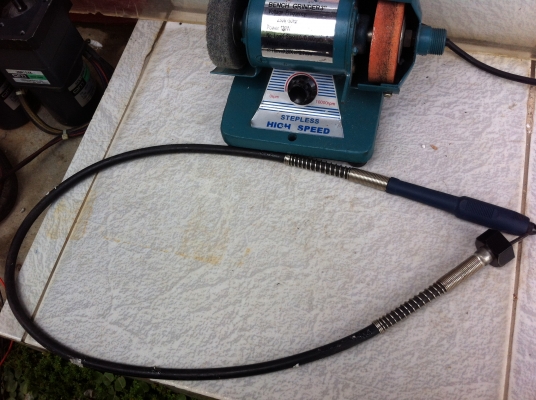 แท่นเจียร์ปรับรอบได้ YESER แกนคู่ขนาด ล้อหิน 3 นิ้ว มีหินมาให้ด้วยซ้าย- ขวา พร้อมสายต่อแบบออ่นไปใช้ได้ แท่นเจียร์ปรับรอบได้ YESER แกนคู่ขนาด ล้อหิน 3 นิ้ว มีหินมาให้ด้วยซ้าย- ขวา พร้อมสายต่อแบบออ่นไปใช้ได้