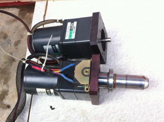 มอเตอร์เกียร์ญี่ปุ่น ยี่ห้อ ORINETAL ทดแล้วหมุนที่ 6 รอบต่อนาที่ ขนาดกำลังมดเตอร์ 15 W. มอเตอร์เกียร์ญี่ปุ่น ยี่ห้อ ORINETAL ทดแล้วหมุนที่ 6 รอบต่อนาที่ ขนาดกำลังมดเตอร์ 15 W.