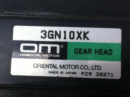 มอเตอร์เกียร์ญี่ปุ่น ยี่ห้อ ORINETAL ทดแล้วหมุนที่ 6 รอบต่อนาที่ ขนาดกำลังมดเตอร์ 15 W. มอเตอร์เกียร์ญี่ปุ่น ยี่ห้อ ORINETAL ทดแล้วหมุนที่ 6 รอบต่อนาที่ ขนาดกำลังมดเตอร์ 15 W.