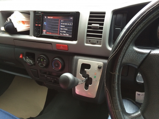 ขายรถตู้ Toyota เกียร์ออโต้ เบนซิน+ LPG รถปลายปี 2011 ขาย 780,000 บาท ขายรถตู้ Toyota เกียร์ออโต้ เบนซิน+ LPG รถปลายปี 2011 ขาย 780,000 บาท