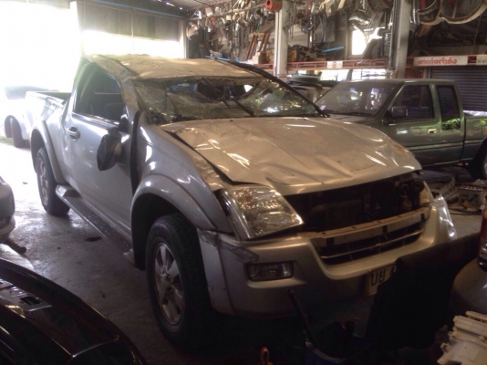 ซากดีแมกด์ไฮเเลนเดอร์ เครื่อง 3000 ปี05 โอนลอย ติดเครื่องได้ หรือเเยกอะไหลขายทุกอย่าง