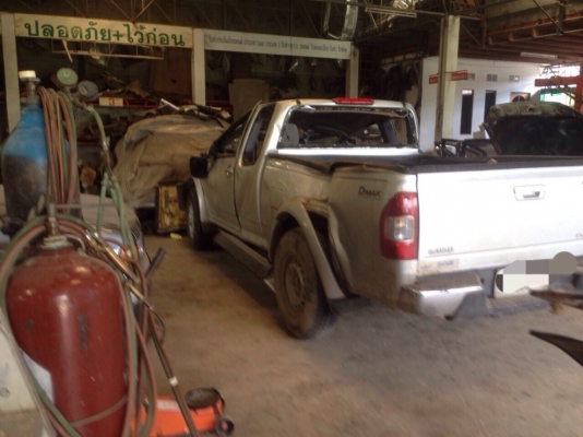 ซากดีแมกด์ไฮเเลนเดอร์ เครื่อง 3000 ปี05 โอนลอย ติดเครื่องได้ หรือเเยกอะไหลขายทุกอย่าง