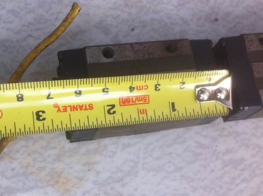 ชุดรางเลื่อนของเครื่องจักร สามารถเอามาประกอบทำเครื่องกลึง เครื่องกัดได้ รูปชิ้นงานขนาดกว้าง 15 มม.ยาว 23 ซม. มีลูกเลื่อน 2 ชุดรางเลื่อนของเครื่องจักร สามารถเอามาประกอบทำเครื่องกลึง เครื่องกัดได้ รูปชิ้นงานขนาดกว้าง 15 มม.ยาว 23 ซม. มีลูกเลื่อน 2