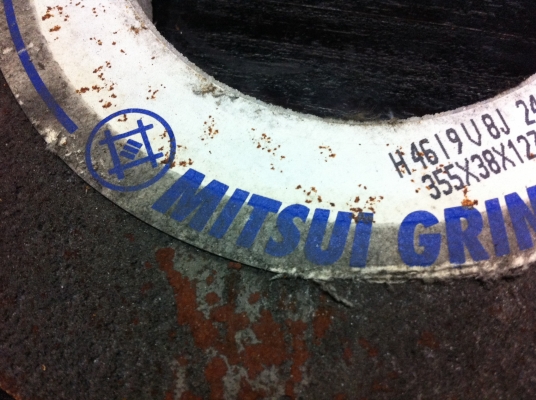 หินเจียร์ MITSUI ขนาดใหญ่ 355*38*127 เนื้อเหลือ 11.5 นิ้ว นำไปใช้กันงานขัดเจียร์ได้ หินเจียร์ MITSUI ขนาดใหญ่ 355*38*127 เนื้อเหลือ 11.5 นิ้ว นำไปใช้กันงานขัดเจียร์ได้