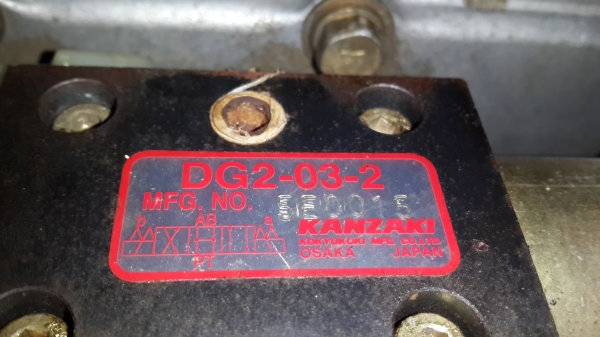 ปั้มไฮดรอลิค พร้อมกระบอก ปั้มไฮดรอลิค พร้อมกระบอก