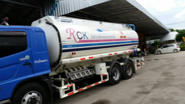 HINO-FL-8J 220แรงซีรี500คอมมอลเรว ถังบรรจุ 18,000ลิตรโหลดล่างยางใหม่10เส้น