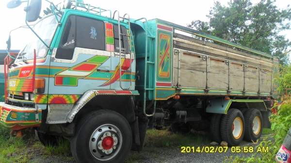 ขายรถบรรทุกสิบล้อ