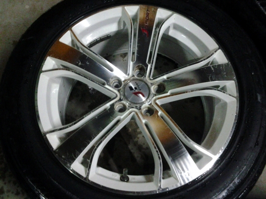 J SPORE ขอบ17 พร้อมยาง