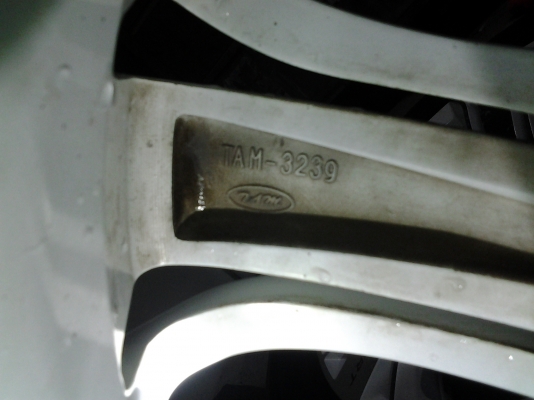 J SPORE ขอบ17 พร้อมยาง