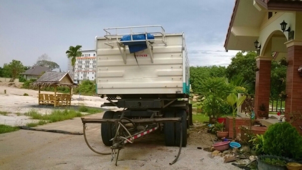 ขายหางพ่วง 2 เพลา. ปี 54 ( ใช้งานน้อย. ) สนใจติดต่อ 081 - 6079515 ขายหางพ่วง 2 เพลา. ปี 54 ( ใช้งานน้อย. ) สนใจติดต่อ 081 - 6079515