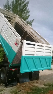 ขายหางพ่วง 2 เพลา. ปี 54 ( ใช้งานน้อย. ) สนใจติดต่อ 081 - 6079515 ขายหางพ่วง 2 เพลา. ปี 54 ( ใช้งานน้อย. ) สนใจติดต่อ 081 - 6079515