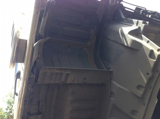 รถฮีโน่ 10 ล้อ ตู้เย็น 260 แรงม้า. ปี 49 สนใจติดต่อ 081 - 6079515 รถฮีโน่ 10 ล้อ ตู้เย็น 260 แรงม้า. ปี 49 สนใจติดต่อ 081 - 6079515