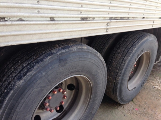 รถฮีโน่ 10 ล้อ ตู้เย็น 260 แรงม้า. ปี 49 สนใจติดต่อ 081 - 6079515 รถฮีโน่ 10 ล้อ ตู้เย็น 260 แรงม้า. ปี 49 สนใจติดต่อ 081 - 6079515